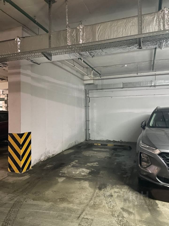 Сдается машиноместо 14 м²